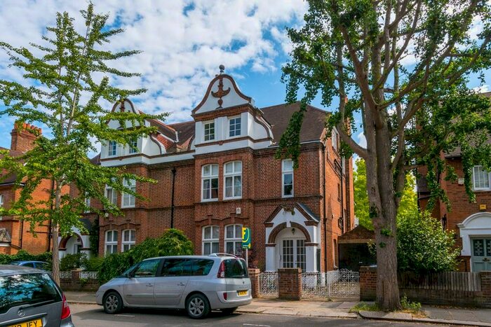 Studio To Rent In Queen Annes Grove, Chiswick, London, W4