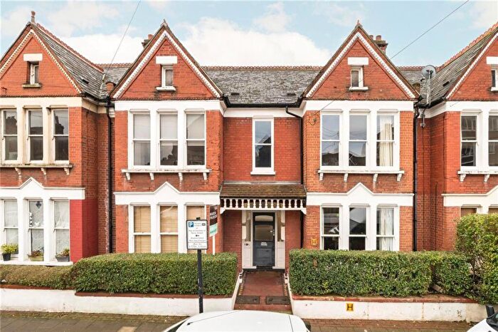 1 Bedroom Flat For Sale In Yukon Road, Clapham South, SW12