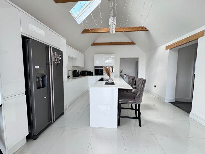 4 Bedroom Detached Bungalow For Sale In Rectory Road, Tivetshall St. Mary, NR15