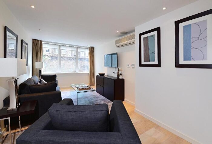 2 Bedroom Flat To Rent In Young Street, Kensington, W8