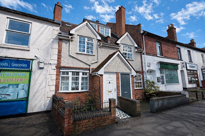 3 Bedroom Terraced House For Sale In Emscote Road, Warwick, CV34