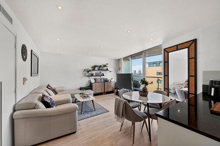 2 Bedroom Flat For Sale In The Galley, Basin Approach, E16