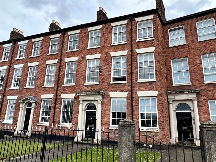 7 Bedroom Property To Rent In Crescent, Salford, M5