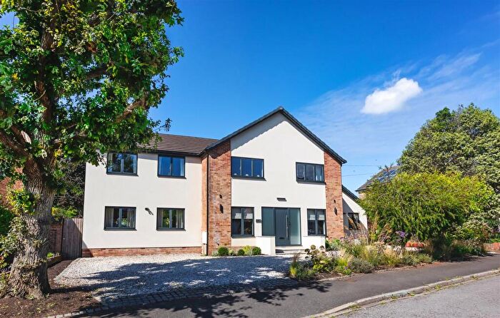 4 Bedroom Detached House For Sale In The Peak, Rowland's Castle, PO9