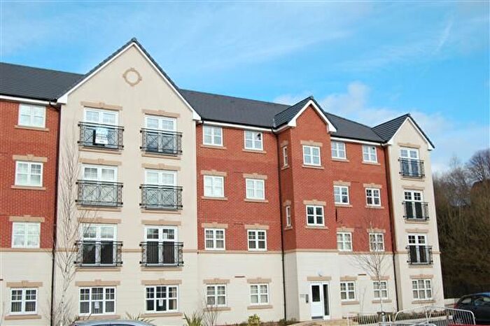 2 Bedroom Flat To Rent In Astley Brook Close, Bolton, BL1