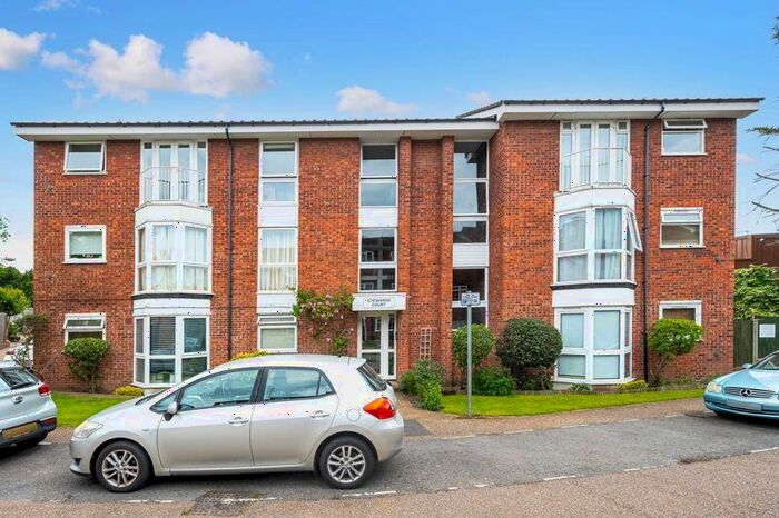 1 Bedroom Flat To Rent In Carlisle Close, Kingston Upon Thames, KT2