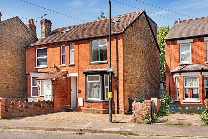 Studio To Rent In Kings Road, Slough, SL1