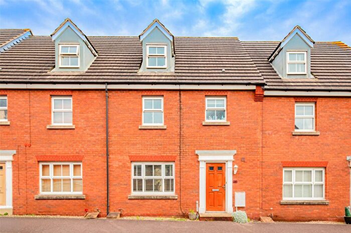 4 Bedroom Town House For Sale In New Charlton Way, Bristol, BS10