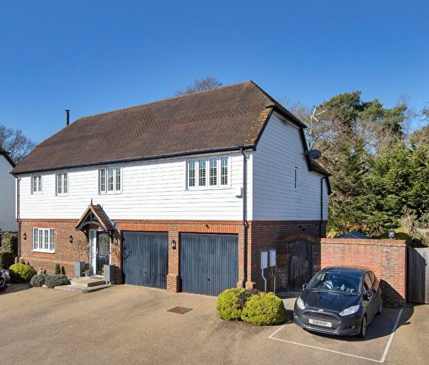 4 Bedroom Detached House For Sale In Gills Green Courtyard, Cranbrook, Kent, TN18