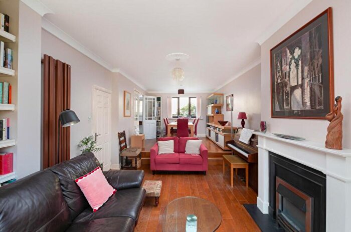 4 Bedroom Semi-Detached House For Sale In Upper East Hayes, Bath, BA1