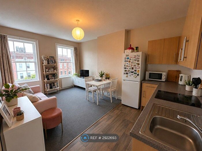 2 Bedroom Flat To Rent In Kingsdown Parade, Bristol, BS6