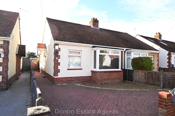 2 Bedroom Semi-Detached Bungalow For Sale In Gorran Avenue, Gosport, PO13