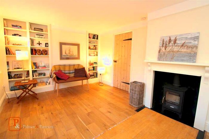 3 Bedroom Terraced House To Rent In Hollow Lane, Chelmondiston, IP9