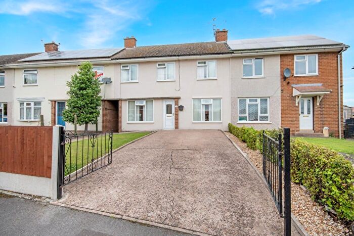 3 Bedroom Terraced House For Sale In Brecks Road, Retford, DN22