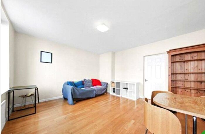 3 Bedroom Flat To Rent In Cobden House, Arlington Road, Camden, NW1