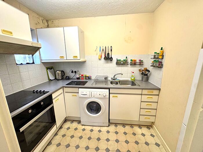 1 Bedroom Flat To Rent In Spring Road, Southampton, SO19