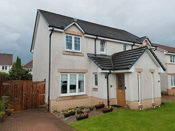 3 Bedroom Semi-Detached House For Sale In Mclaren Park, Blairgowrie, PH10