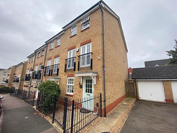 4 Bedroom End Of Terrace House For Sale In Archers Wood, Hampton Hargate, Peterborough, PE7