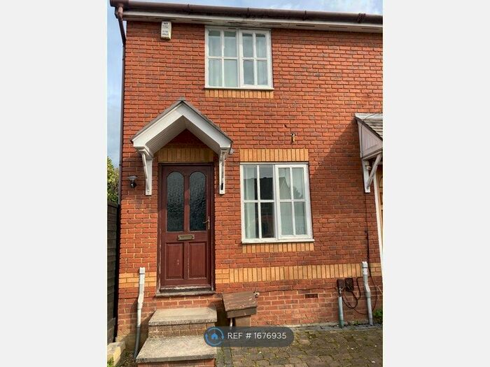 1 Bedroom Semi-Detached House To Rent In Jollys Lane, Hayes, UB4