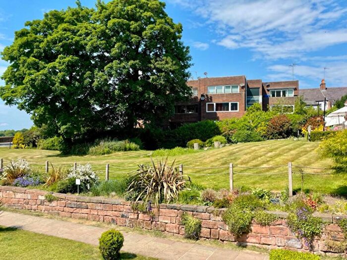 2 Bedroom Flat For Sale In Black Friars Court, Chester, CH1