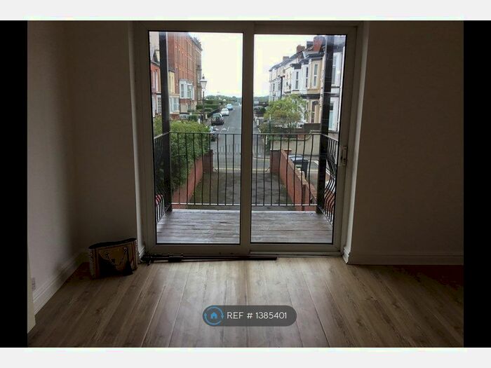 1 Bedroom Flat To Rent In Bath Street, Southport, PR9