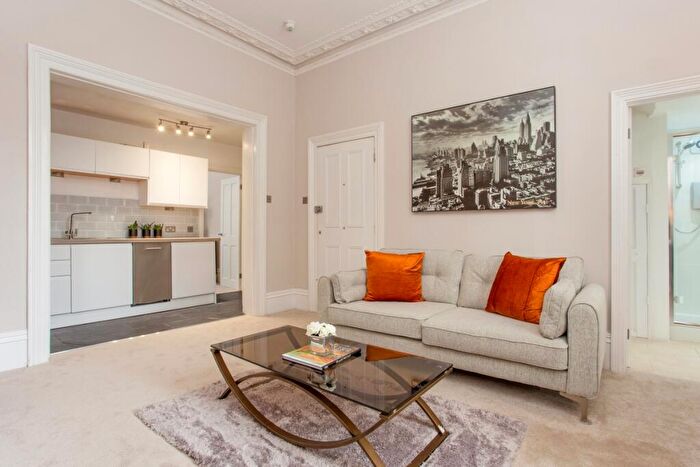 1 Bedroom Flat To Rent In Grove Road Windsor, SL4