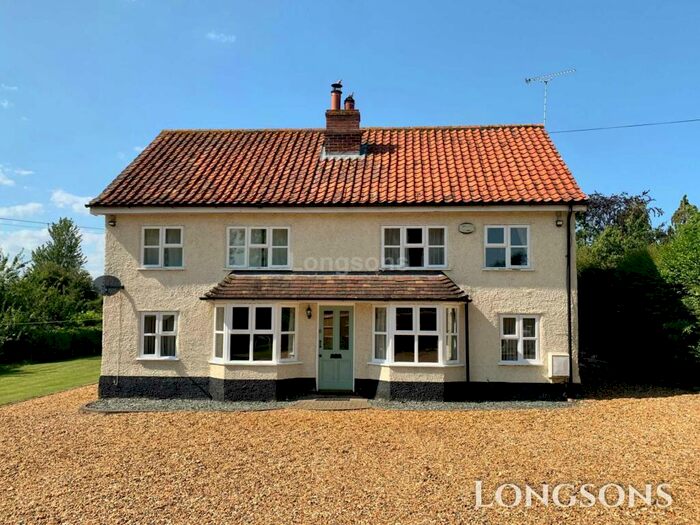 4 Bedroom Detached House To Rent In The Drove, Saham Hills, IP25