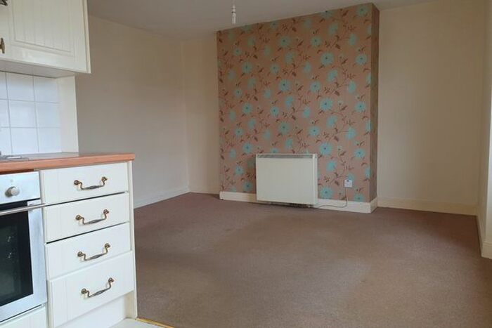 1 Bedroom Flat To Rent In Heavitree Road, Exeter, EX1