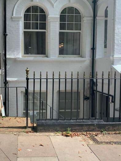 2 Bedroom Property To Rent In Crookham Road, London, SW6