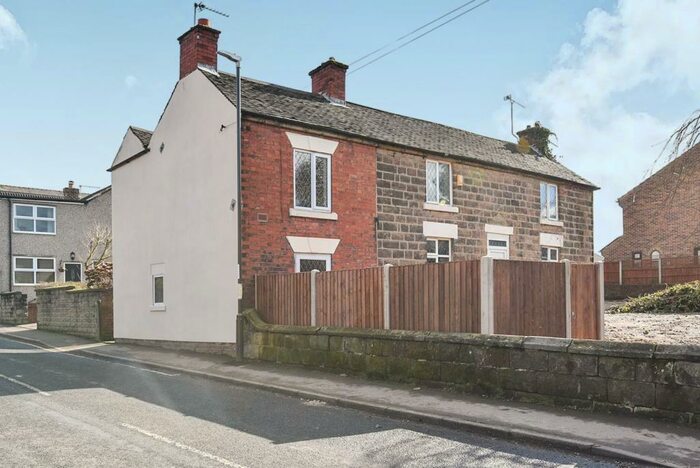 2 Bedroom End Of Terrace House To Rent In Highfield Road, Kilburn, DE56