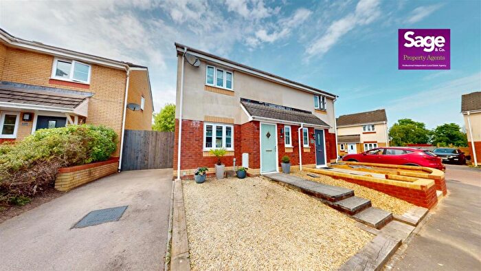 3 Bedroom Semi-Detached House For Sale In Churchwood, Griffithstown, Pontypool, NP4