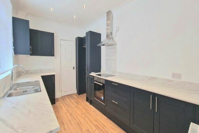 2 Bedroom Property To Rent In Cranleigh Road, Portsmouth, PO1