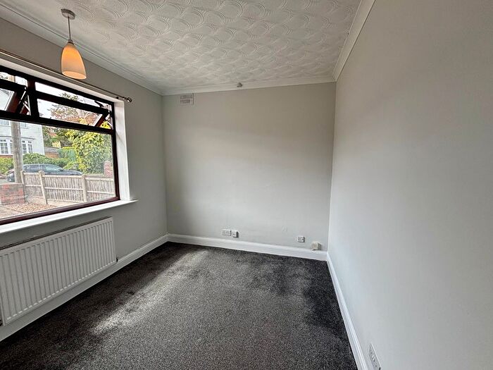 2 Bedroom Bungalow To Rent In Kitling Greaves Lane, Burton-On-Trent, DE13