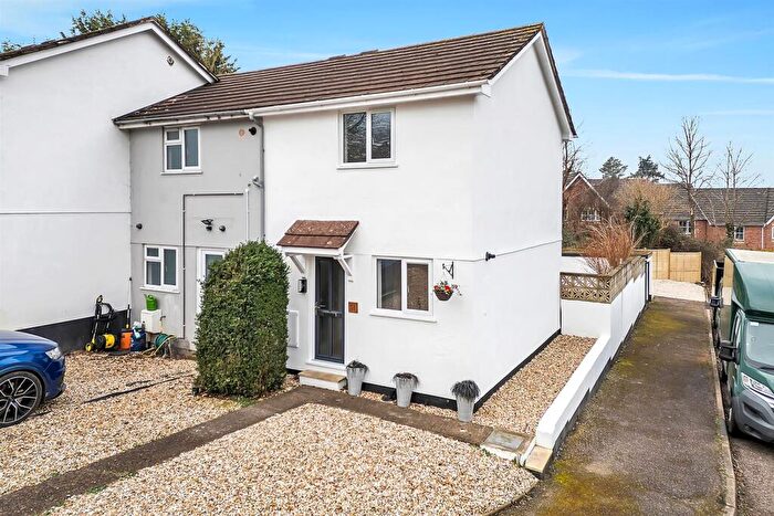 2 Bedroom Semi-Detached House For Sale In Rosewell Close, Honiton, EX14
