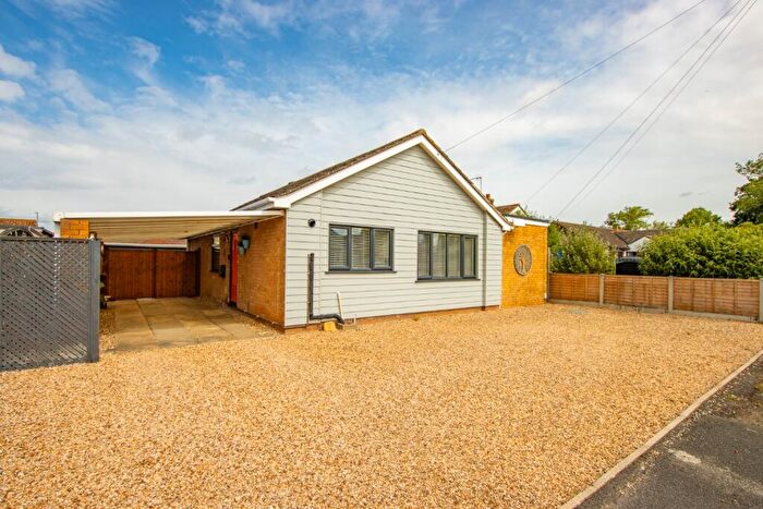 3 Bedroom Detached Bungalow For Sale In Fir Close, Heacham, PE31