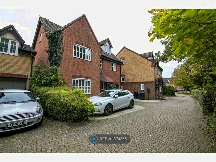 5 Bedroom Detached House To Rent In Denby Grange, Harlow, CM17