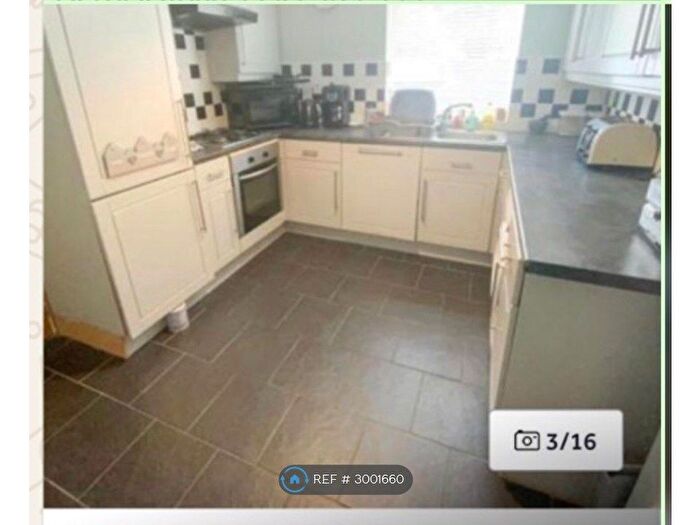 2 Bedroom Semi-Detached House To Rent In Herrick Road, Leicester, LE2