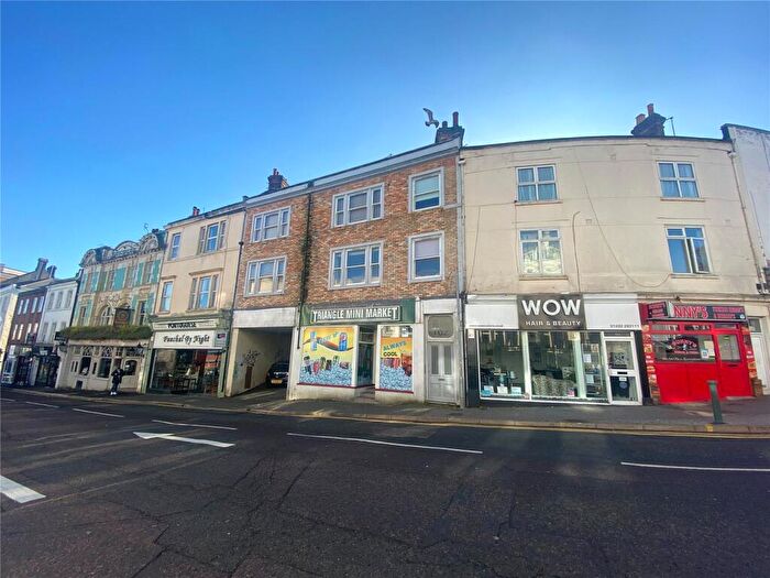 2 Bedroom Apartment To Rent In Commercial Road, Bournemouth, Dorset, BH2