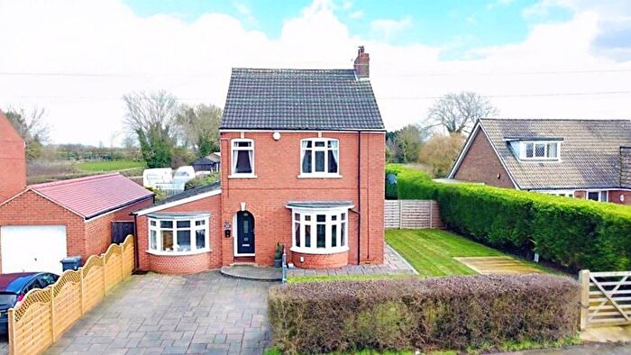 4 Bedroom Detached House For Sale In Townside, East Halton, DN40