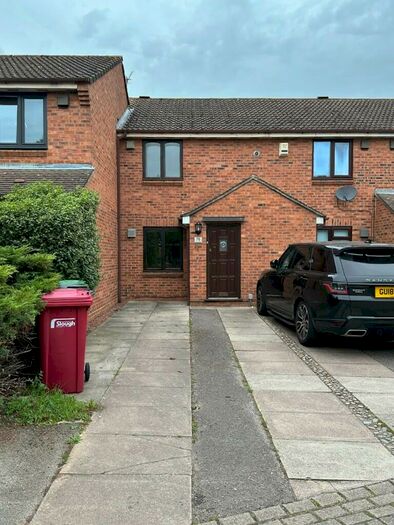 2 Bedroom Terraced House To Rent In Pearl Gardens, Slough, Berkshire, SL1