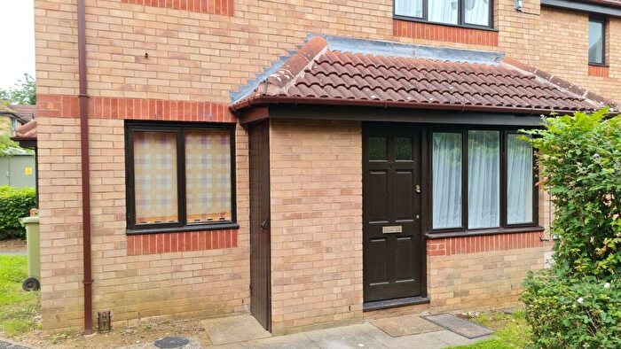 1 Bedroom Terraced House To Rent In Pimpernel Grove, Walnut Tree, Milton Keynes, MK7
