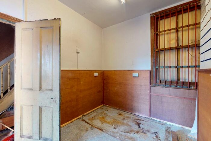 4 Bedroom Terraced House For Sale In Clarence Road, Grays, Essex, RM17