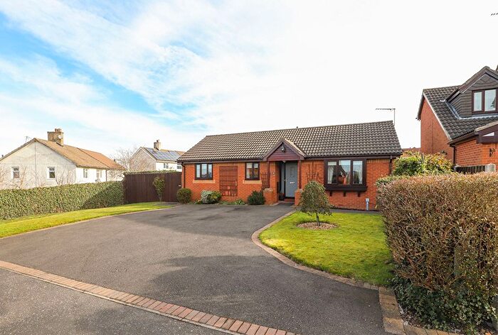 3 Bedroom Detached Bungalow For Sale In Rose Way, Killamarsh, S21