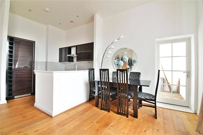 2 Bedroom Apartment To Rent In Didsbury Gate, Houseman Crescent, West Didsbury, Manchester, M20