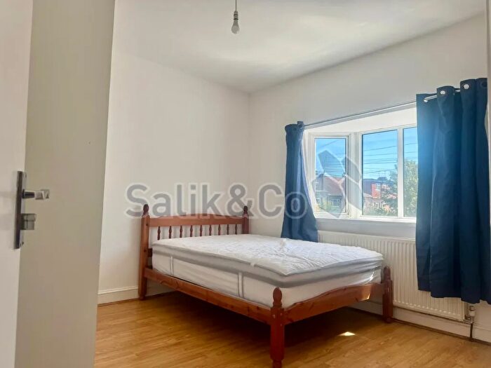 2 Bedroom Terraced House To Rent In Gantshill Crescent, London, IG2