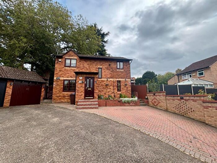4 Bedroom Detached House For Sale In Pine Ridge, Southfields, Northampton, NN3