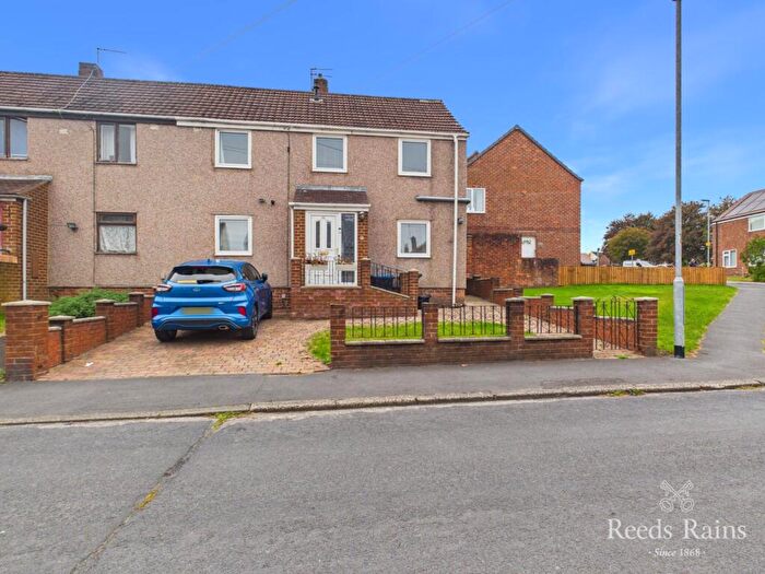 3 Bedroom Semi-Detached House For Sale In Aykley Road, Framwellgate Moor, Durham, DH1