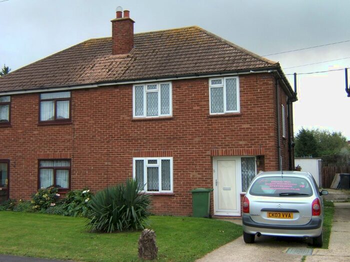 3 Bedroom Semi-Detached House To Rent In Cadogan Avenue, West Horndon, Brentwood, CM13