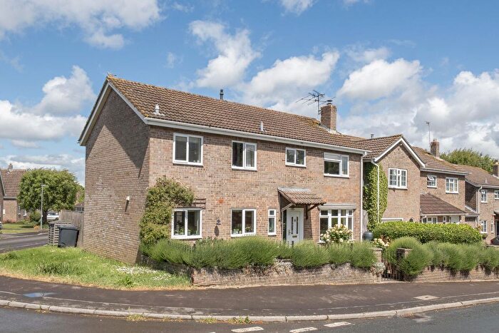 4 Bedroom Detached House For Sale In Somerset Way, Semington, Trowbridge, BA14