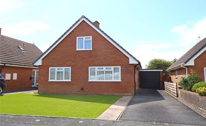 3 Bedroom Detached House For Sale In Faenol Isaf, Tywyn, LL36